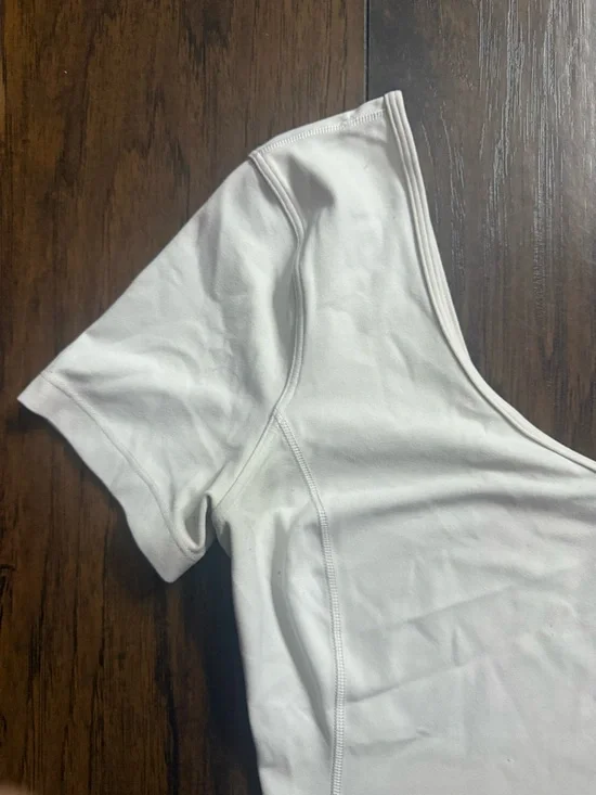 DISCONTINUED lululemon Align Short Sleeve Tee - Picture 2 of 4